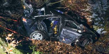 Unfall f&uuml;nf Jugendliche Waldst&uuml;ck