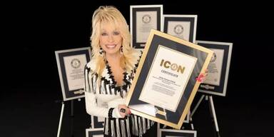 Dolly Parton wird zur Guinness-Weltrekord-IKONE gekürt – 11 Rekorde für die Country-Legende