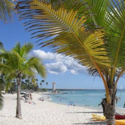 10. Plage de Pampelone.