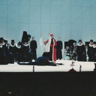 Rihanna - Queen of Downloads