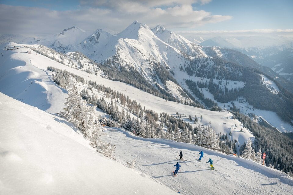 Dorfgastein. Die mittelschwere Piste 3c (rot) startet am Gipfel des Fulsecks. Länge: 4,9 km.