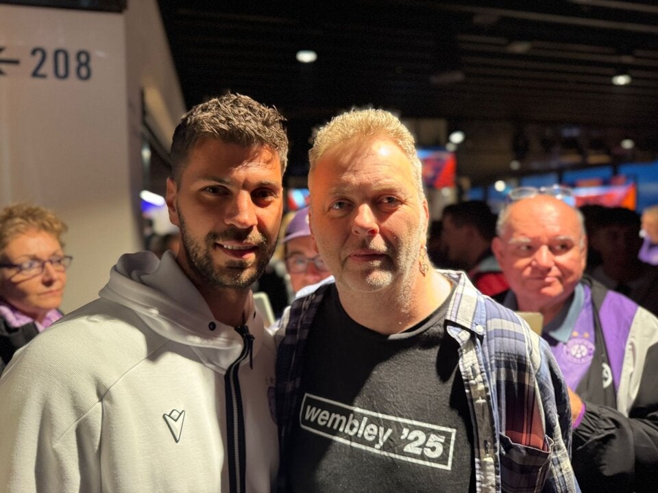 Austria-Abwehrchef Dragovic mit oe24-Reporter Zeidler