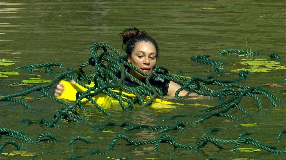 Dschungel-Start mit 1. Streit, Betten-Bruch und Nacktbad