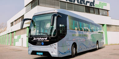 Erste E-Reisebusse in &Ouml;sterreich: Wiener Unternehmen startet gr&uuml;ne Bus-Revolution