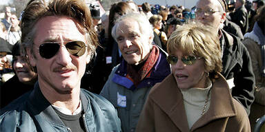 Zehntausende demonstrieren für Truppenabzug aus dem Irak