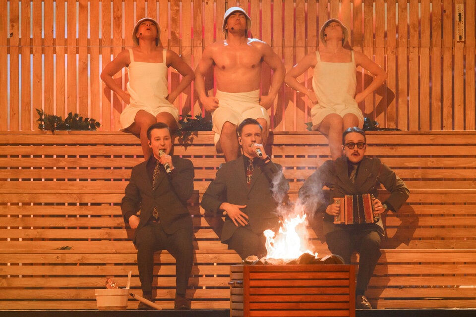 Schweden, heiße Finnin und Frankreich wollen uns den Sieg stehlen