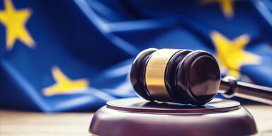 EU-Recht verletzt: FB, Insta und Tiktok droht Mega-Strafe