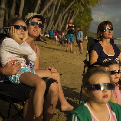 Totale Sonnenfinsternis in Australien