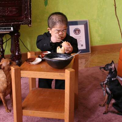 Edward Nino Hernandez