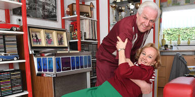 Tanzendes Pensionisten-Paar begeistert die Welt