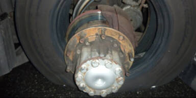 Reisebus brannte im Tunnel