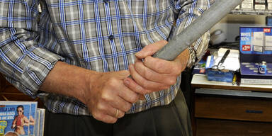 75-Jähriger attackierte Enkel mit Eisenstange