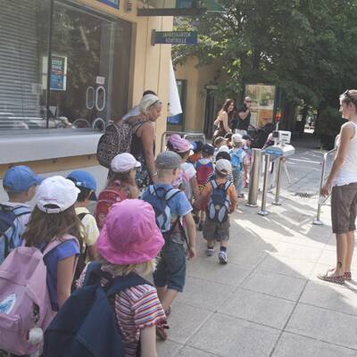 Erste Fotos vom Elefantenbaby