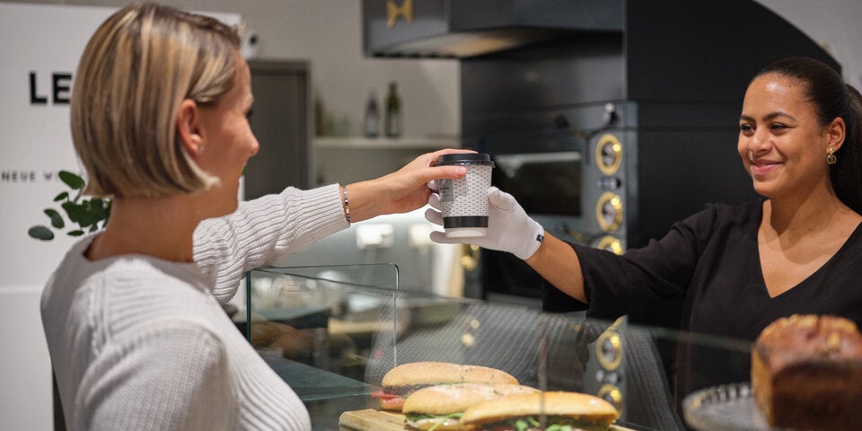 Diese selbstreinigenden Handschuhe sollen vor Corona schützen