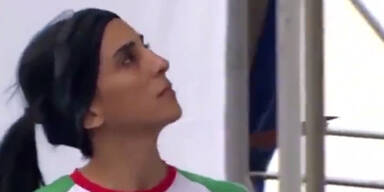 Iranische Kletterin legt Kopftuch ab - jetzt ist sie verschwunden