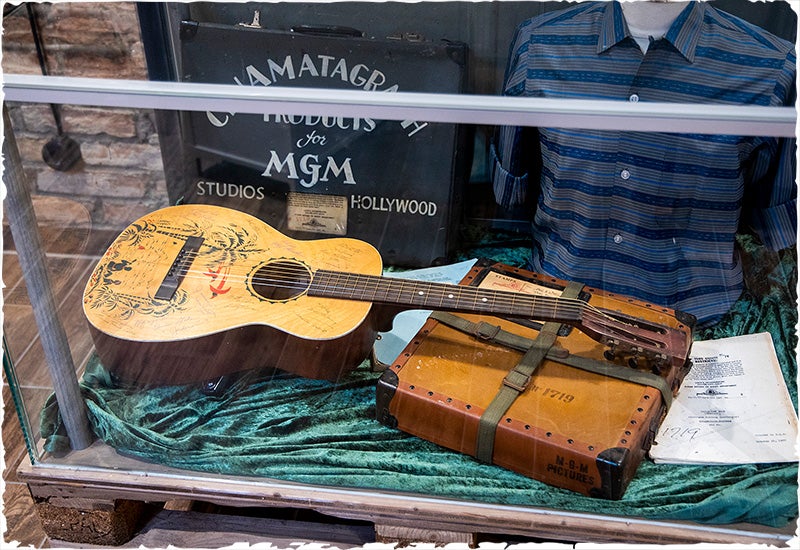 Priscilla Presley rockt Wien, Hallein & die 48er Tandler