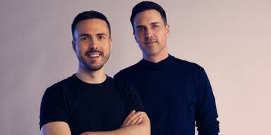 Emma-The Sleep Company Gr&uuml;nder & CEOs Dr. Dennis Schmoltzi und Manuel M&uuml;ller