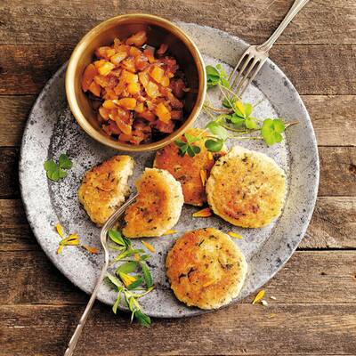 Zucchinisalat mit frischer Minze und Brunnenkresse
