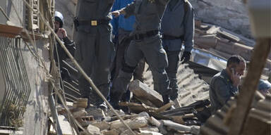 Überlebende nach 42 Stunden gerettet