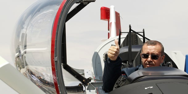 Türkei bringt Truppen in Stellung