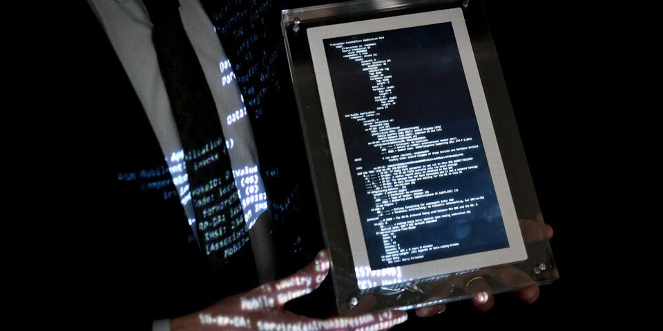 Erste SMS der Welt um 107.000 Euro versteigert