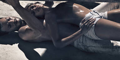 Eva Mendes erregt mit sexy Jeanswerbung