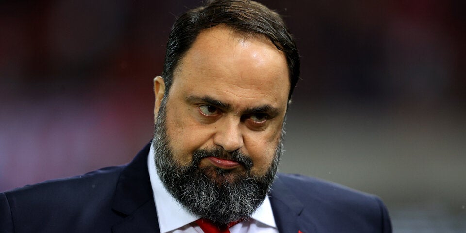 Englischer Kult-Klub schmeißt Trainer raus: Kommt jetzt Mourinho?