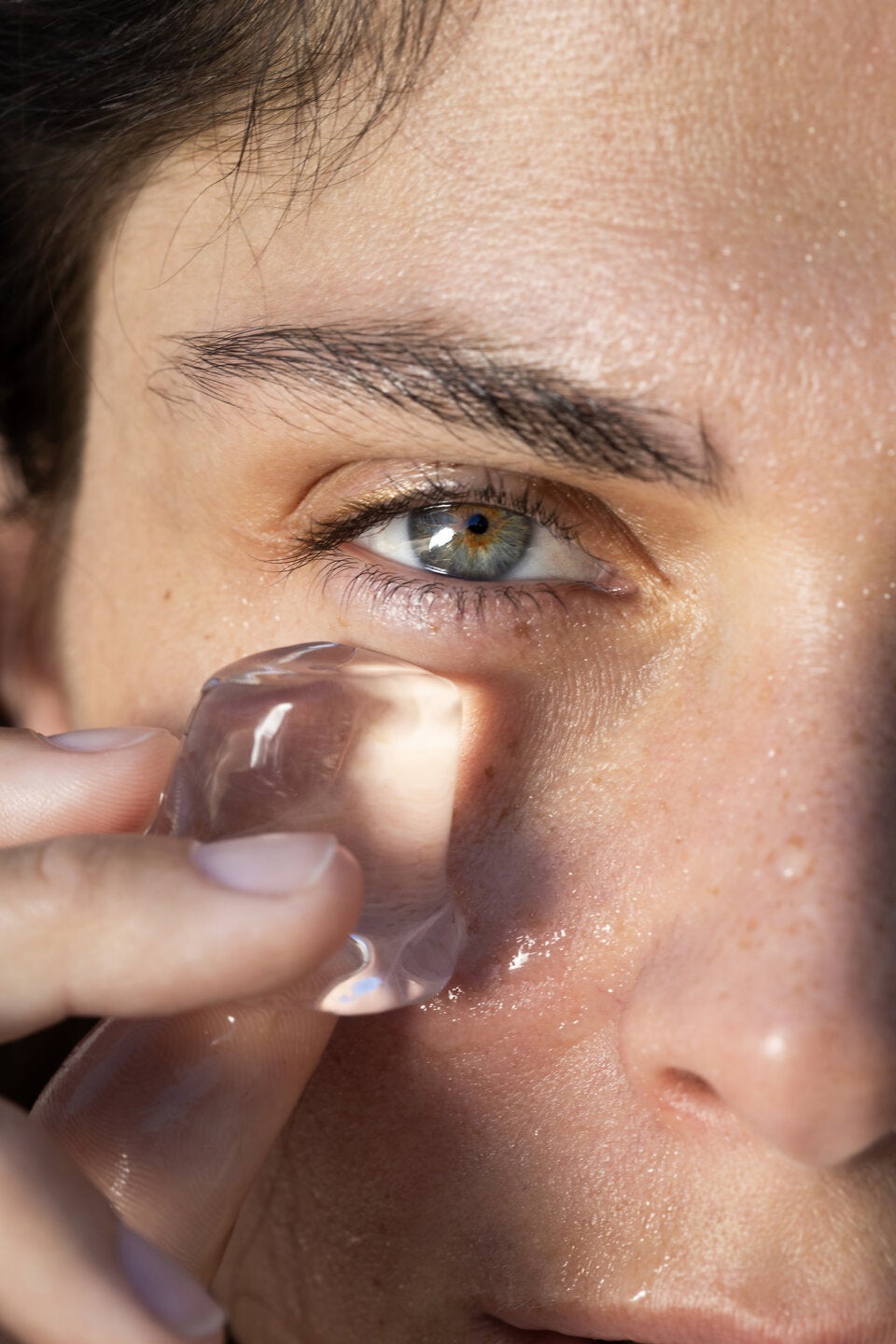 Anti-Aging-Trick: So genial beugen Sie mit Face Fitness Falten vor