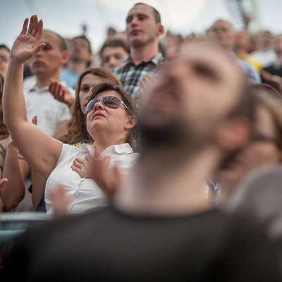 58.000 bei Teufelsaustreibung