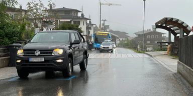Bub (8) von Pkw erfasst und schwer verletzt