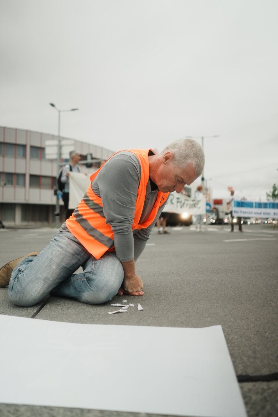 Klimakleber legen Verkehr in St. Pölten lahm