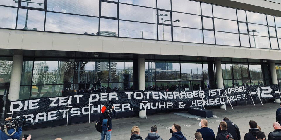 Fan-Aufstand bei Austria-Krisengipfel