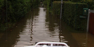 Erstes Feuerwehr-Auto Österreichs, das schwimmt
