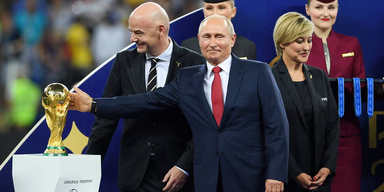 FIFA-Boss Infantino will Russland zur&uuml;ckholen.png