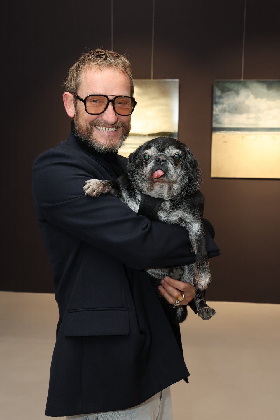 FJ Baur mit seinem kuschligen Liebling. 