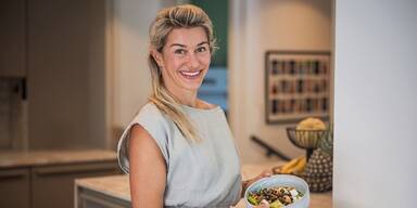 Scharax Dominique, Move Mind Food by Dominiques