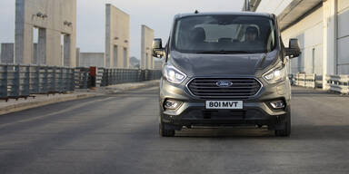 Fords Bulli-Gegner kommt mit Plug-in-Hybrid