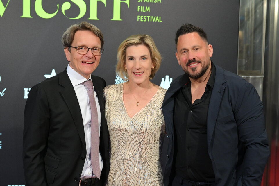 Isabella und Gernot Keusch mit Philipp Pracser