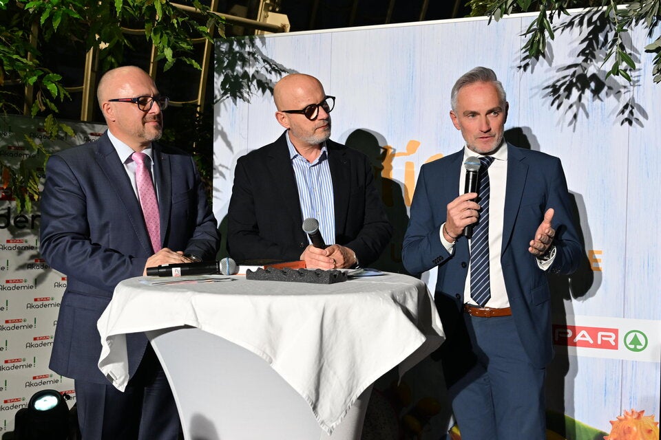 SPAR-Akademie-Wien-Direktor Robert Renz, Hannes Glavanovits und Bundesgärten-Direktor Gerd Koch.