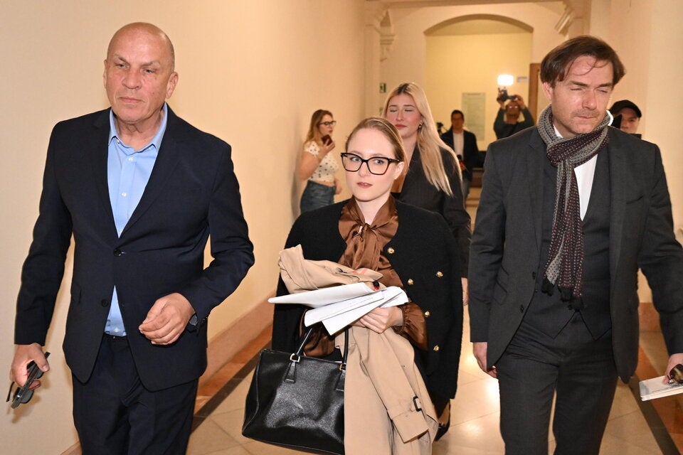 Jacqueline Lugner beim Verlassen des Gerichtssaals