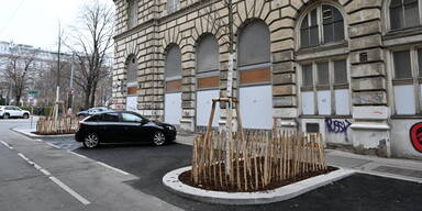 Nibelungengasse/Schillerpark: Parkpl&auml;tze weg &ndash; B&auml;ume kommen!