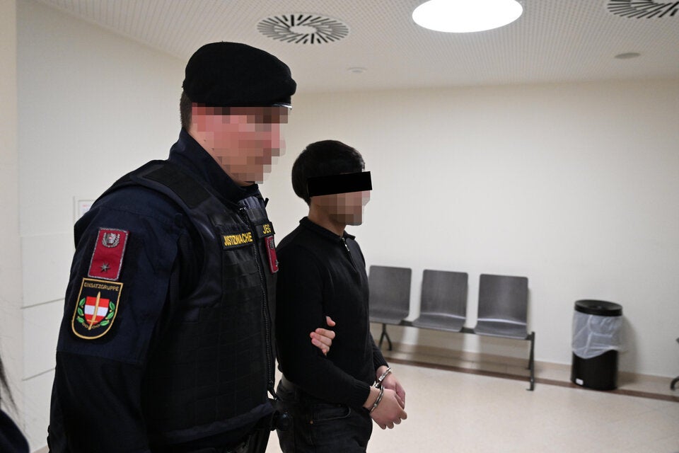 Lehrerin missbraucht Prozess