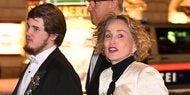 Nach Opernball-Drama: Sharon Stone von Klimt verzaubert