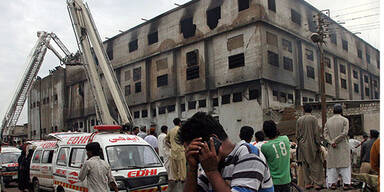 Ausgebrannte Fabrik belieferte KiK