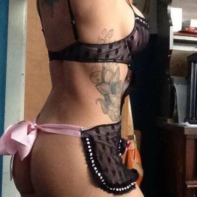 Facebook-zeigefreudige-Fra1