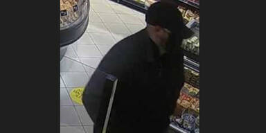 Bewaffneter Raub: Polizei fahndet nach diesem Mann