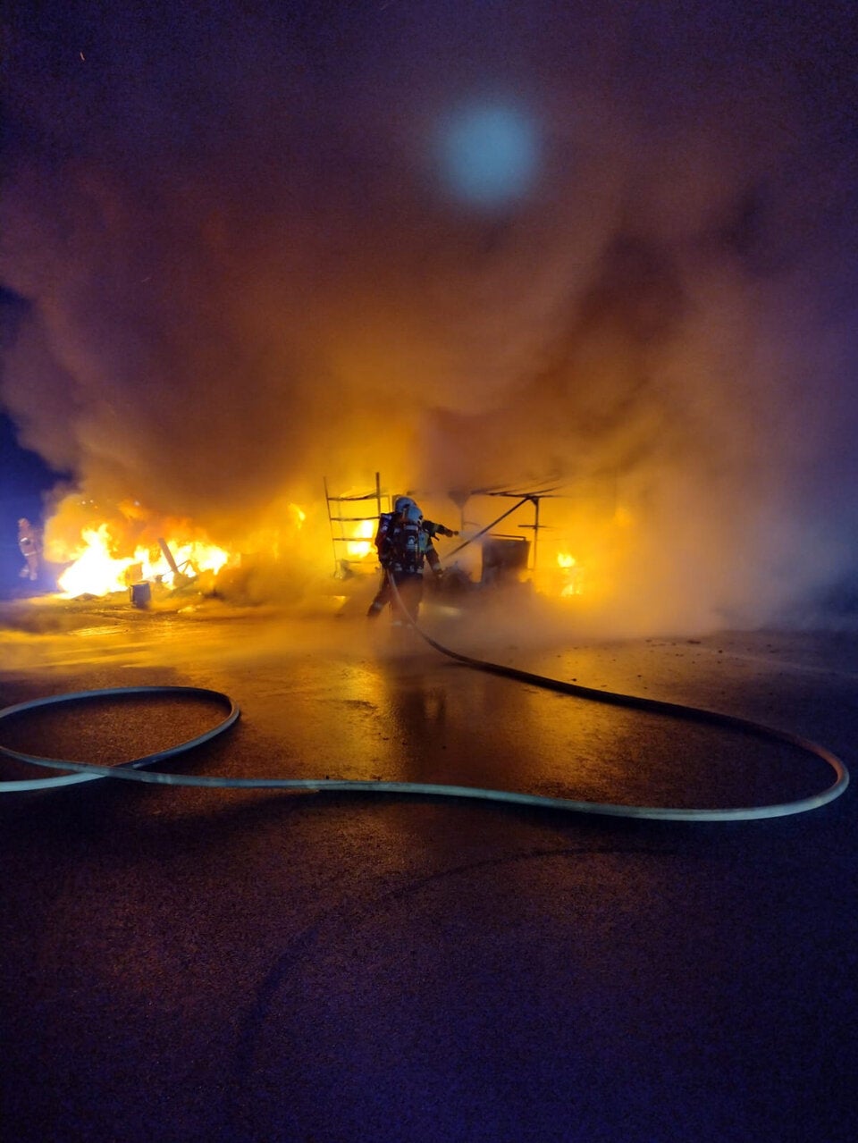 Zwei Fahrzeuge auf Inntalautobahn in Tirol ausgebrannt