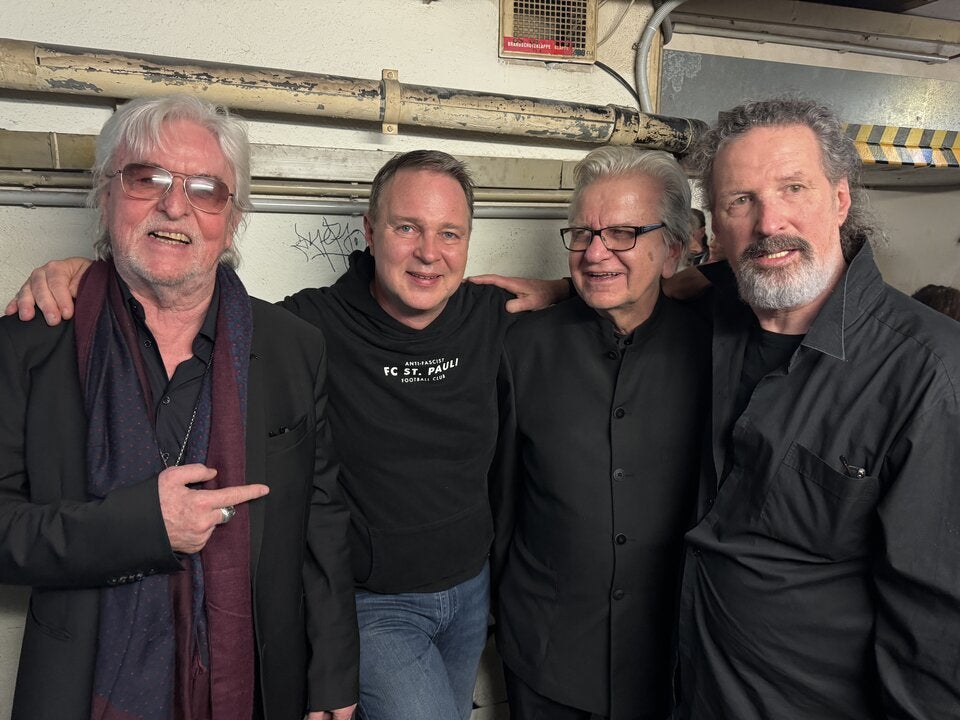 Zum Todestag: SPÖ-Chef Babler feiert Falco: „Never forget!“