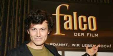 FalcoDarstellerKeJ007