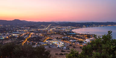 Urlauberin in Hotel von 8 M&auml;nnern vergewaltigt